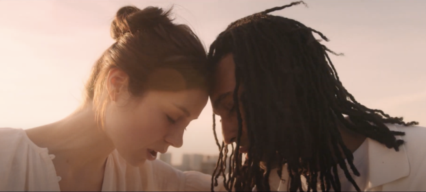 Juliette Rousset – Scissor Shots